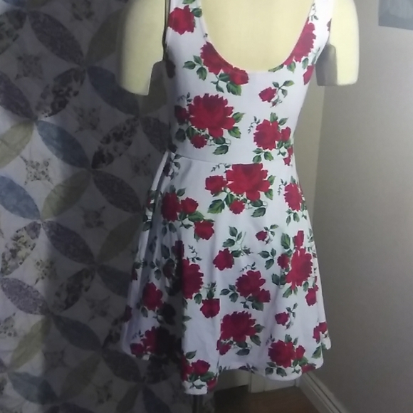 H&M Divided - Picture 2 of 3